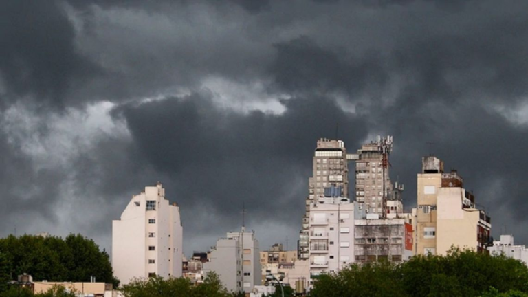 Alerta amarilla para gran parte del país: tormentas y altas temperaturas