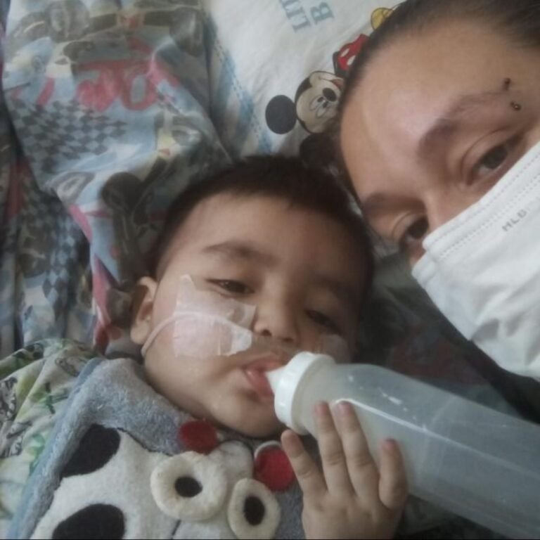Está internada con su bebé en el Garrahan: pide colaboración para medicamentos y estadía