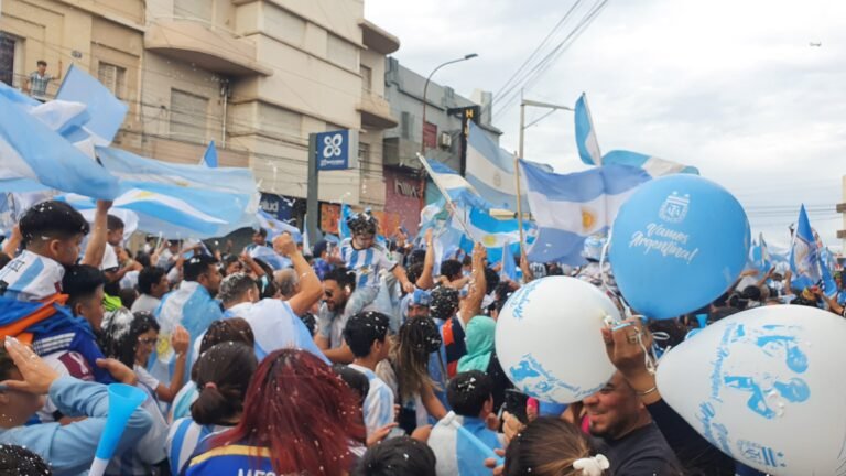 Comodoro celebró el triunfo de la Selección