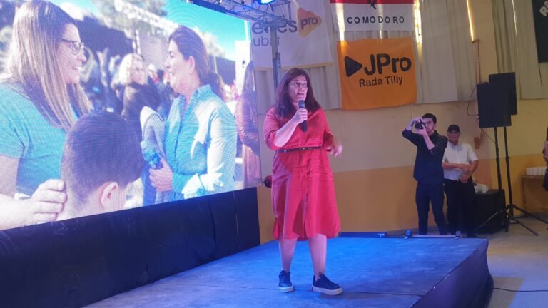 “Vengo a ofrecer lágrimas, esfuerzo y corazón para salir adelante y ganar esta ciudad”