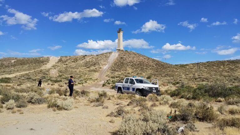 Circulaba en bicicleta cerca del Faro, se cayó y está en terapia intensiva