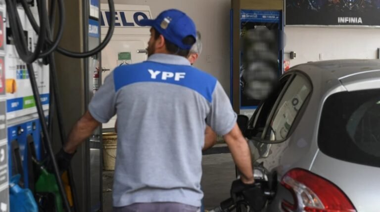YPF volvió a aumentar un 4% promedio el precio de las naftas y el gasoil