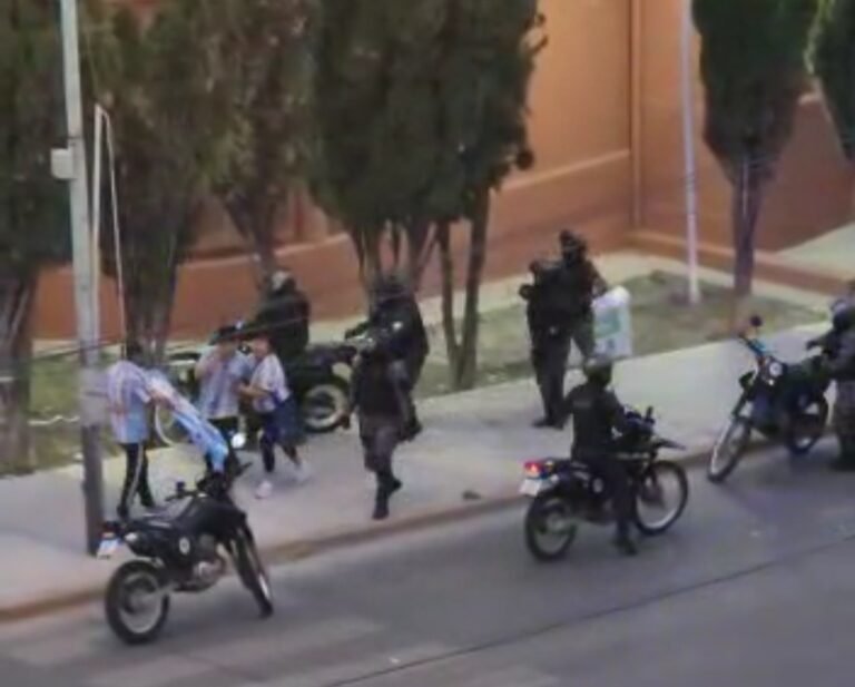 Tras los hechos violentos separaron al jefe de la policía motorizada