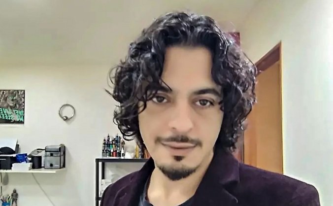 Confesó en un video por las redes que había asesinado a su acosador