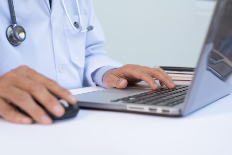 Robaron una computadora con datos de pacientes oncológicos