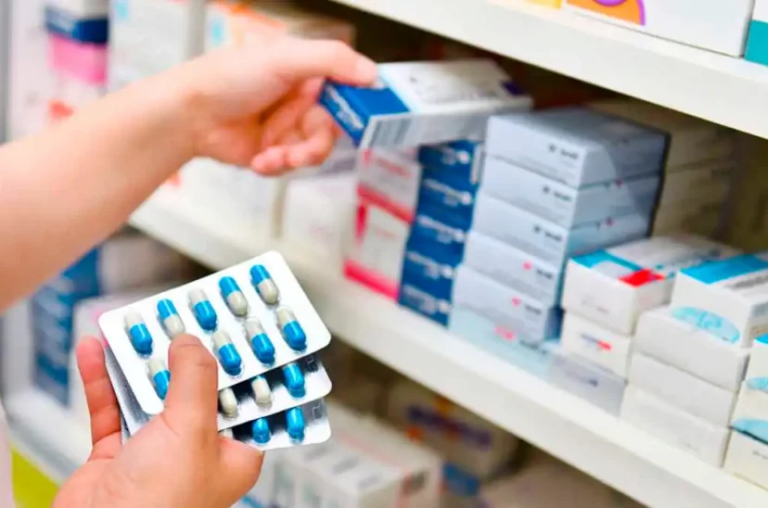 Medicamentos: acuerdan aumentos mensuales del 3,8% hasta marzo