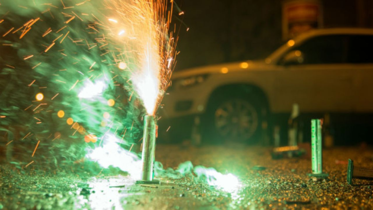 Quienes usen o vendan pirotecnia podrían ir presos