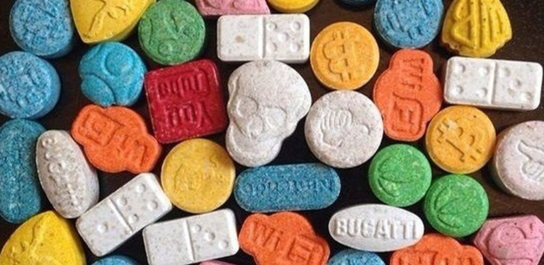 Habría asesinado a su hija de 8 años con drogas y alcohol