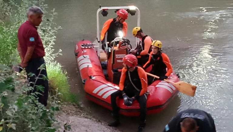 Hallaron un cuerpo sin vida en el Río Chubut