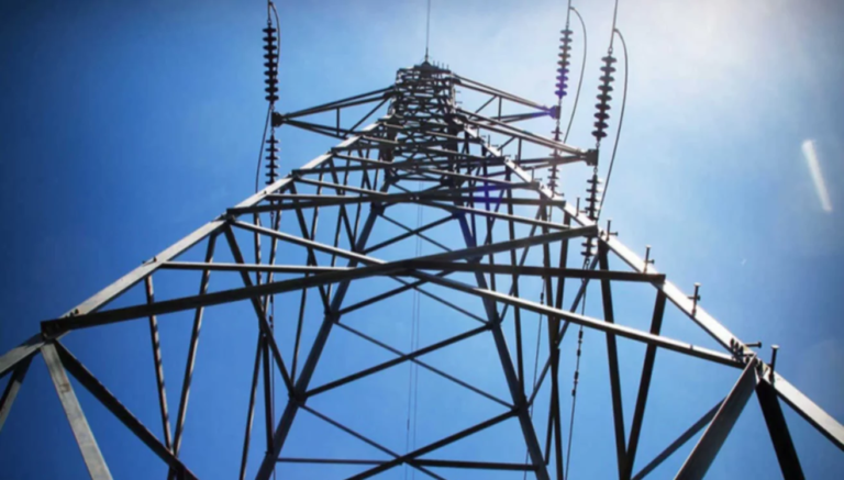 Sobrecarga en una línea de alta tensión dejó a medio Trelew sin luz