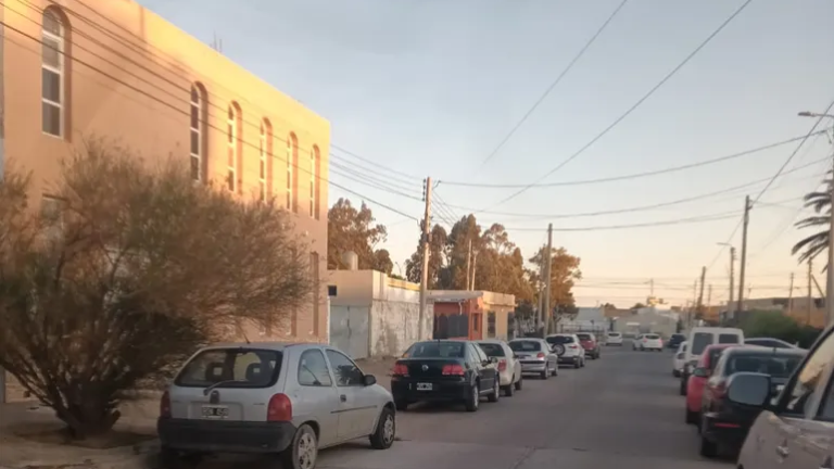 Una niña fue atropellada al cruzar corriendo la calle sin mirar