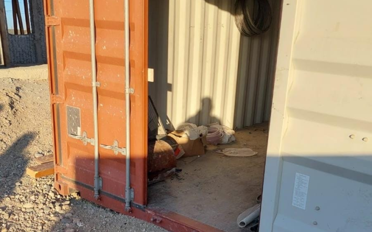 Ingresaron a robar a una obra en construcción y se llevaron herramientas