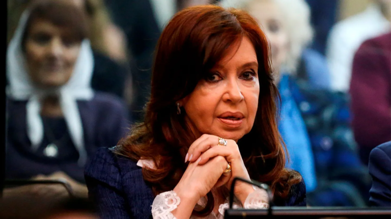 Se posterga la definición de dos causas clave para Cristina Kirchner