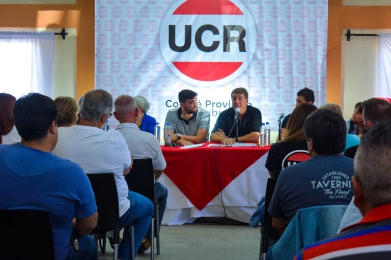 Biss lanzó su candidatura a Gobernador de Chubut junto a Menna en la fórmula