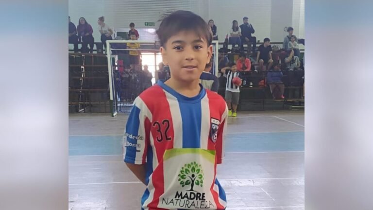 Realizan un bingo para costear el viaje de su hijo con problemas cardíacos