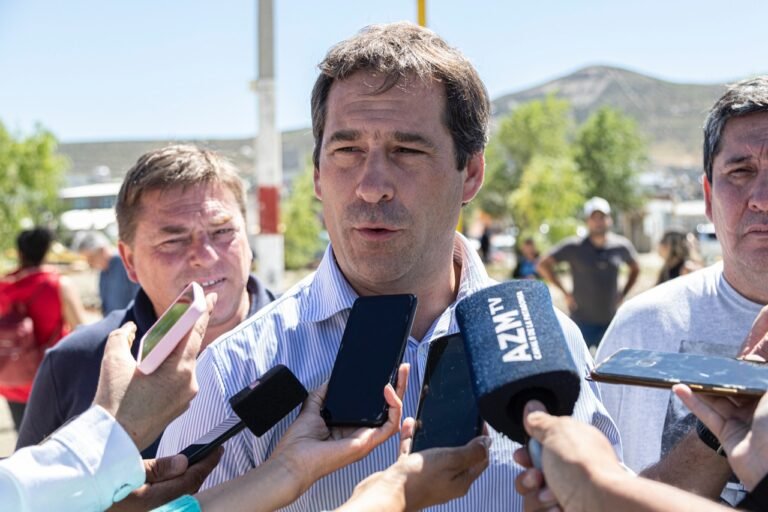 Luque: “Estamos felices de comenzar el año con obras y licitaciones permanentes”