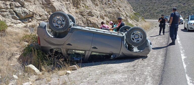 Perdió el control del vehículo y volcó en Ruta 26