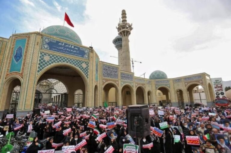 Irán condenó a la horca a otros dos manifestantes