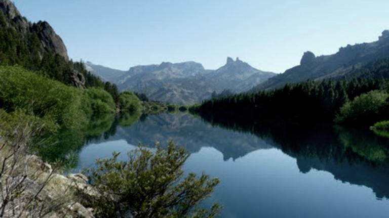 Un hombre murió ahogado luego de rescatar a sus hijos de una correntada 