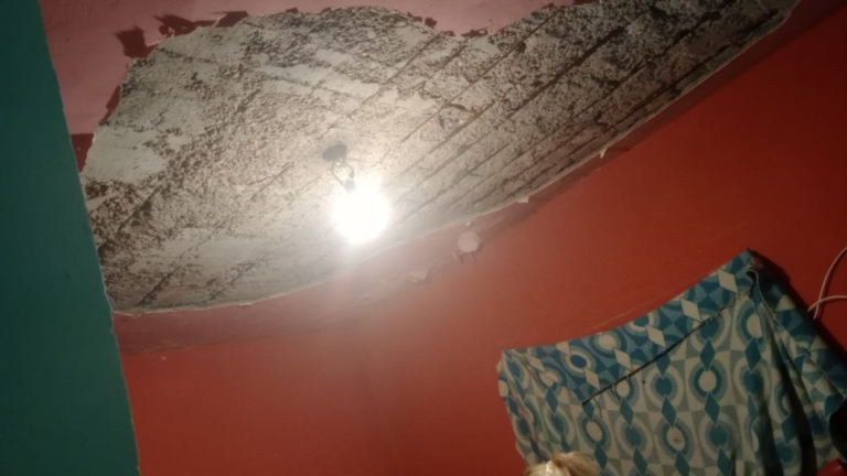 Se recuperaba de una lesión laboral y se le cayó el techo encima