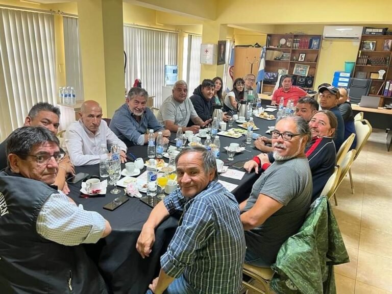 Normalización de la CGT: los gremios aguardan la reunión con Luque