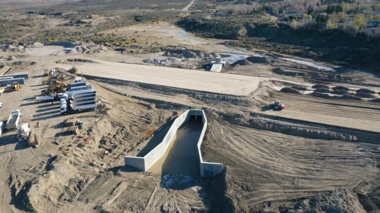 Inauguraron el Reservorio 04 para minimizar el impacto de las grandes precipitaciones en zona sur