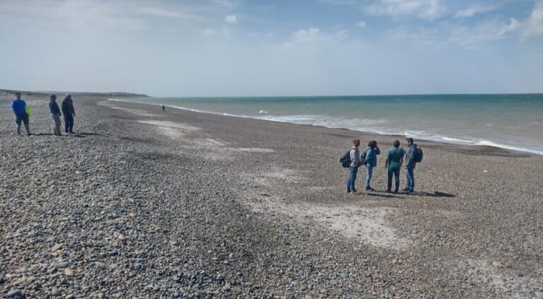 Encontraron los lentes de sol del joven desaparecido en cercanías de Puerto Visser