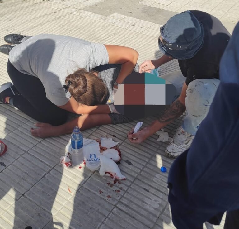 Terminó inconsciente tras una pelea en la vía pública