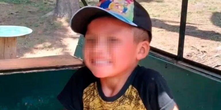 Un nene de 5 años murió deshidratado en vacaciones porque su mamá le daba de “comer liviano”