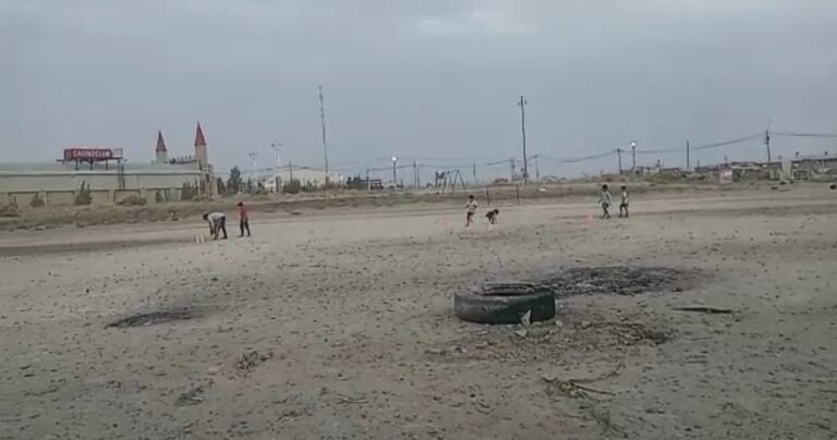 Toma ilegal: los usurpadores ocuparon parte de una cancha