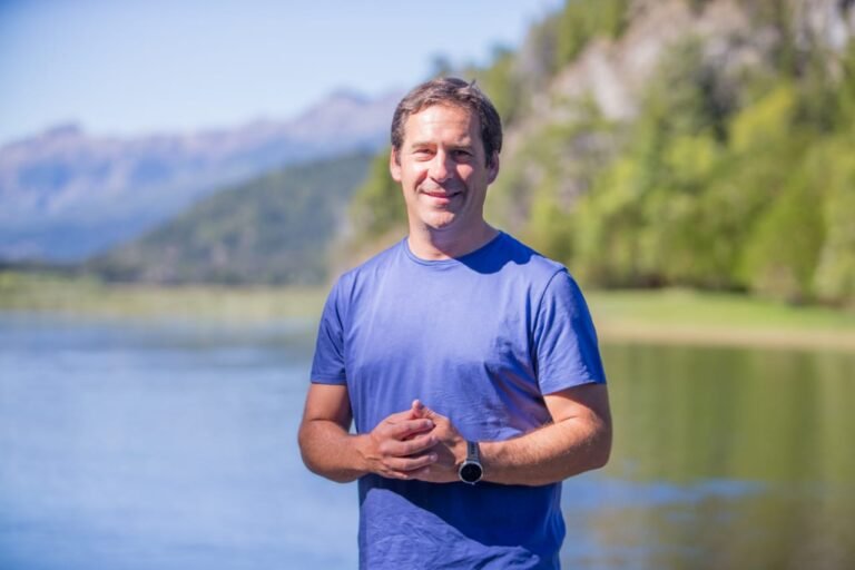 Luque recorrió el Parque Nacional Los Alerces y mantuvo una jornada de trabajo con su intendente