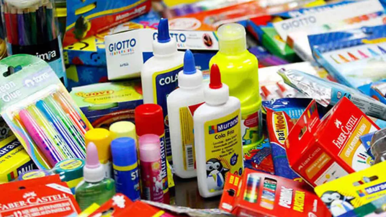 Lanzaron un programa de descuentos en útiles e indumentaria escolar