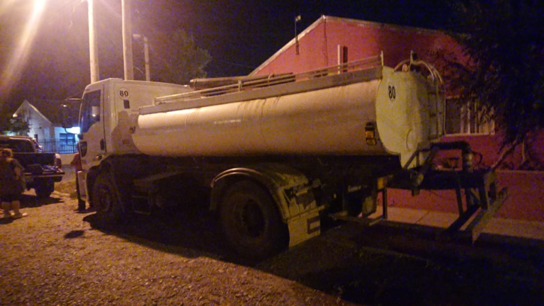 Robó elementos de un camión, se escondió y fue encontrado por la Policía