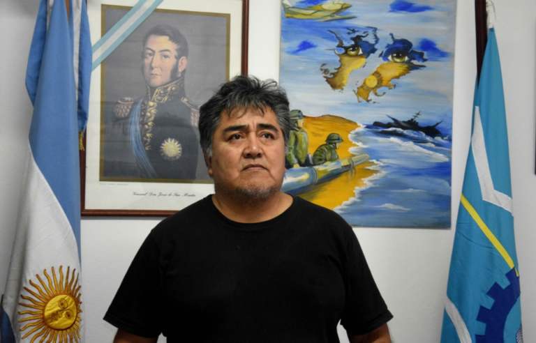 Es veterano y quiere volver a Malvinas para concluir sus memorias