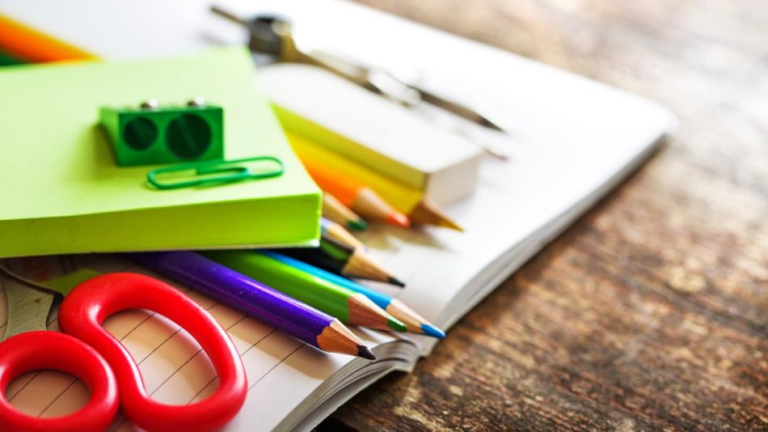 El merendero del Abel Amaya realiza colecta solidaria de útiles escolares