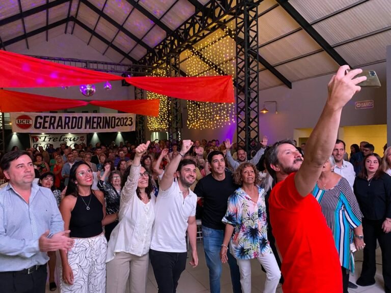 Merino junto a Torres, Terenzi y afiliados de la UCR: “Estamos listos para gobernar Trelew”