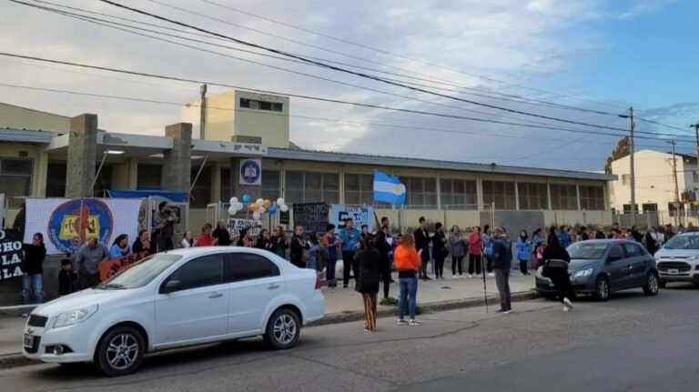 El Colegio Biología Marina retomará las actividades en el Centro de Formación Profesional Nº 652