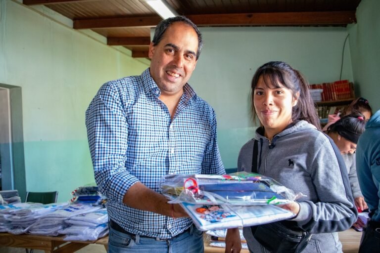 Sampaoli: “Esta gestión viene marcado su apoyo a la educación con decisiones concretas”