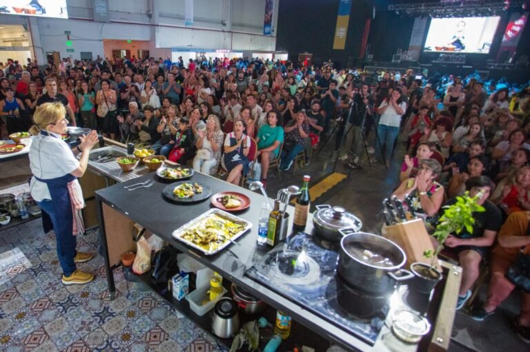 Más de 150 emprendedores y productores en el Festín de Sabores