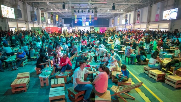 Una multitud disfrutó del Festín de Sabores durante el fin de semana