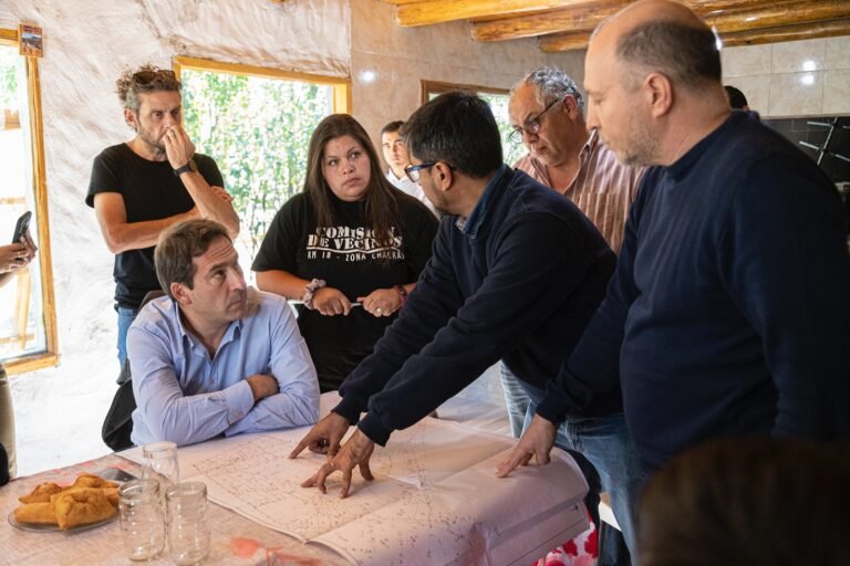 Luque se reunió con vecinos de Km.18 para avanzar en crecimiento de la zona