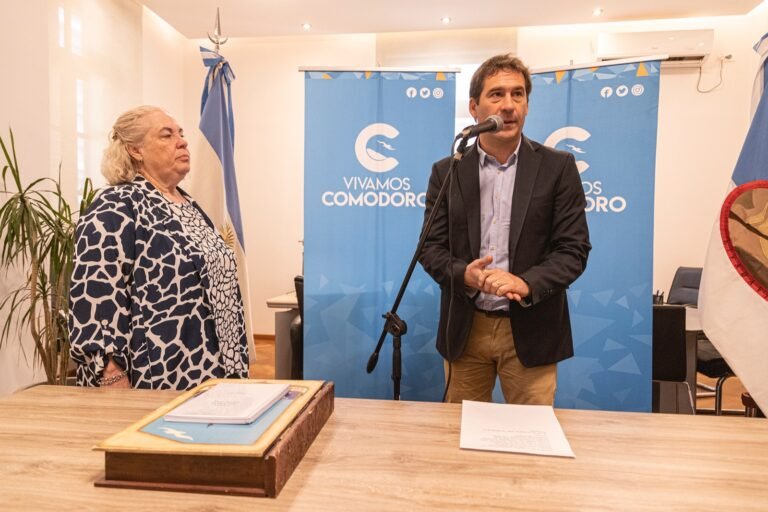 Luque reestructuró el gabinete y hubo cambios en dos Secretarías