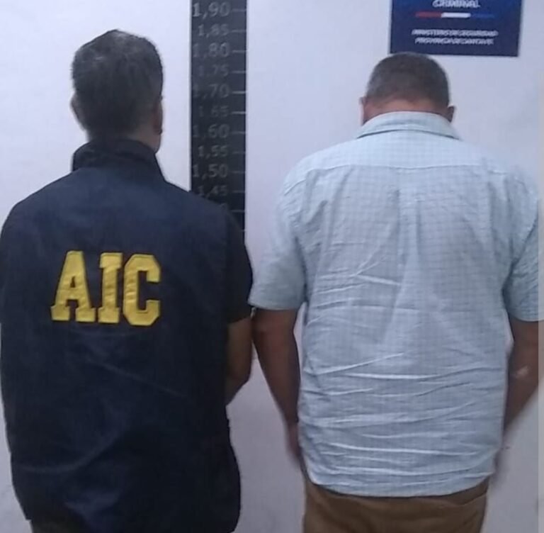 Sedujo, extorsionó y estafó a más de 20 mujeres