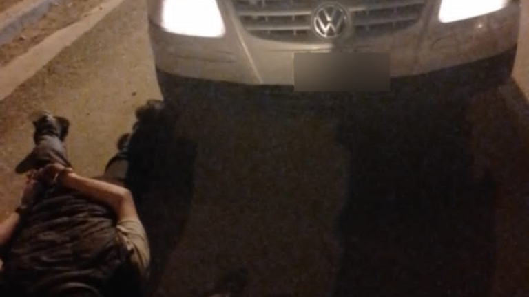 Fue interceptado luego de robar un auto y acabó detenido