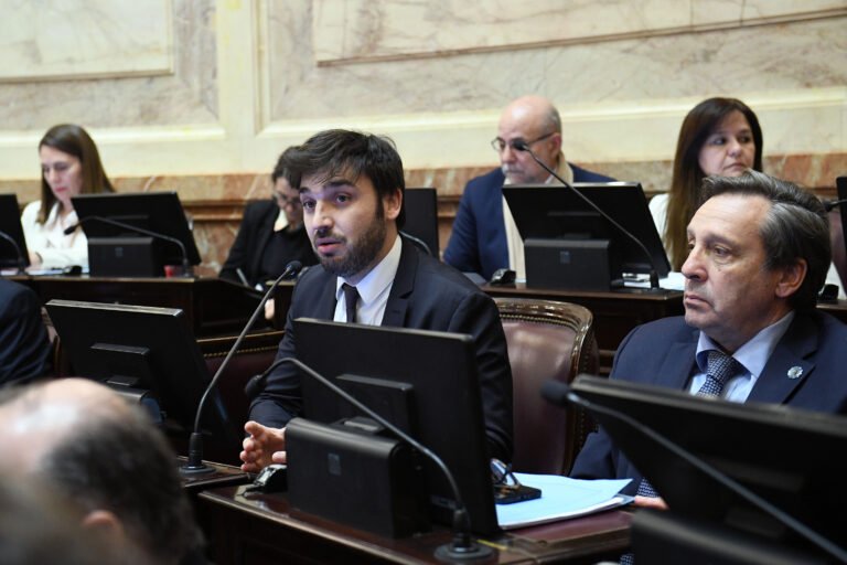 Torres advirtió que el Gobierno Nacional recortó un 70% la inversión en obra pública en Chubut