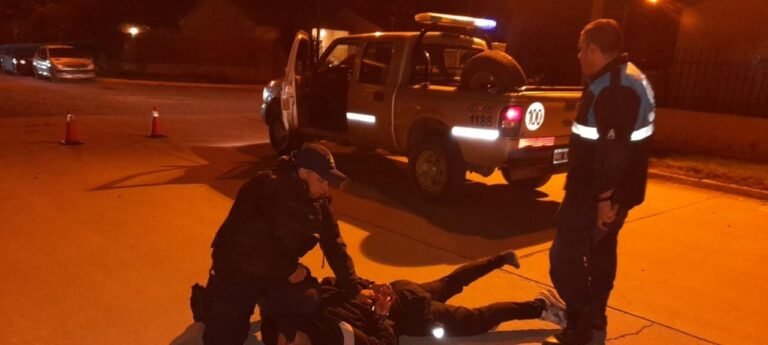 Abusó de una nena y lo apedrearon