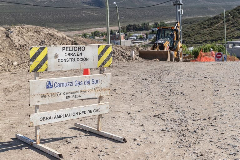 1800 familias recibieron el servicio de gas durante la actual gestión municipal