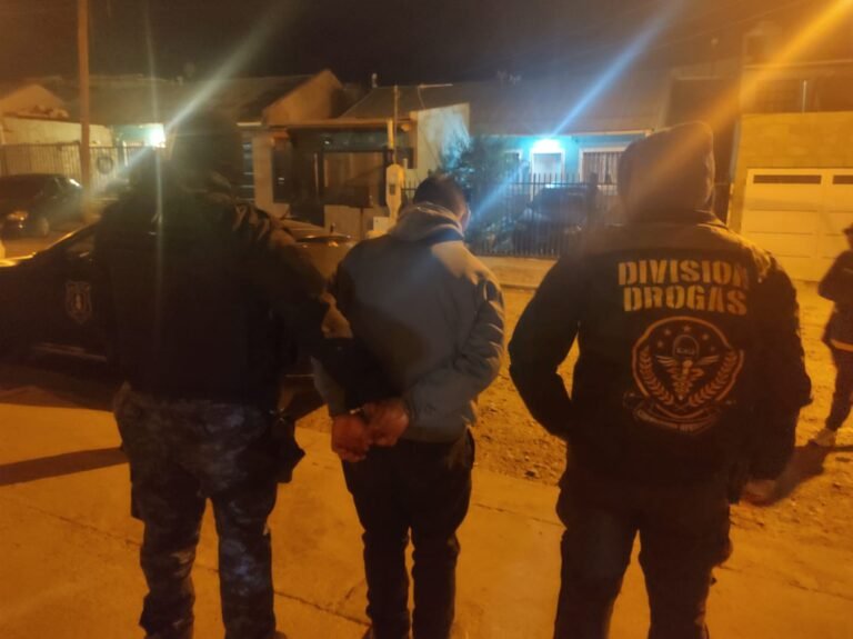 Narcomenudeo: secuestraron marihuana, cocaina, dinero y balas