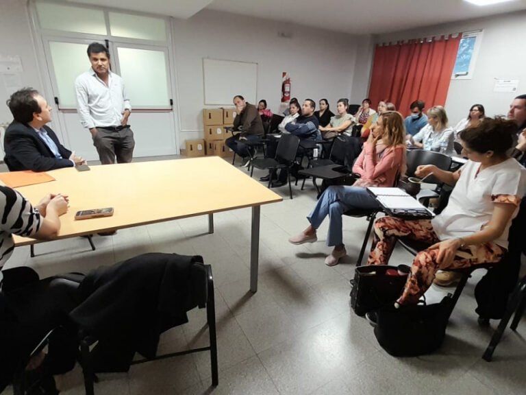 Reunión entre el fiscal Jefe, la forense y médicos del Hospital Regional