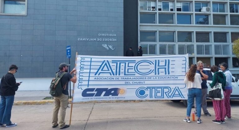 La Cámara de Apelaciones falló a favor de la ATECH y ordenó al Gobierno a convocar a paritarias